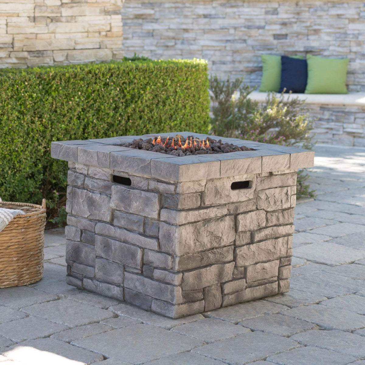 30-Inch Modern Outdoor 40K BTU Steel Frame Propane Fire Table With Lava Rocks (SAK12756)